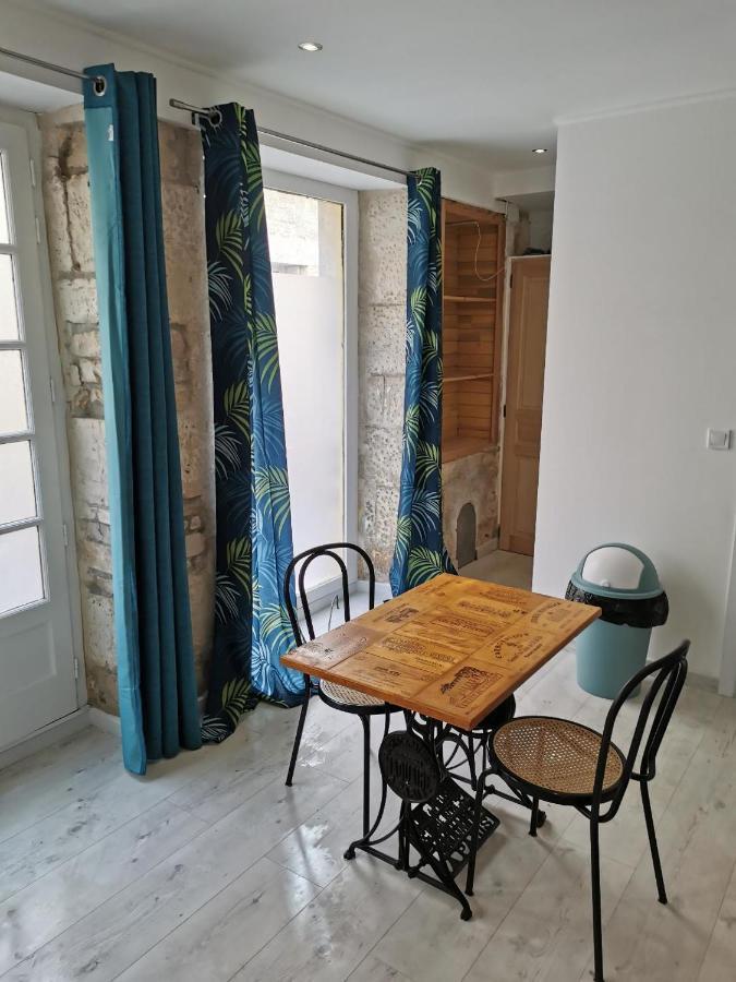 Studio Renove Centre Mansle Apartment Ngoại thất bức ảnh